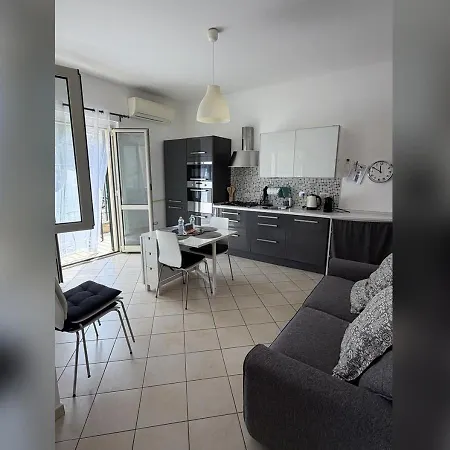 Appartement Oasis Of Relaxation Between The Sea And The Hills Castellaro (Liguria)